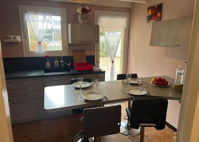 בית נופש Le Cocon D'ali *